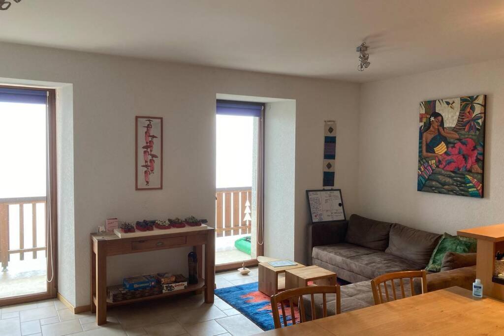 Bel Appartement 2.5 Pieces Avec Balcon, Magnifique Vue Sur Le Glacier Des Grands Finhaut Exteriör bild